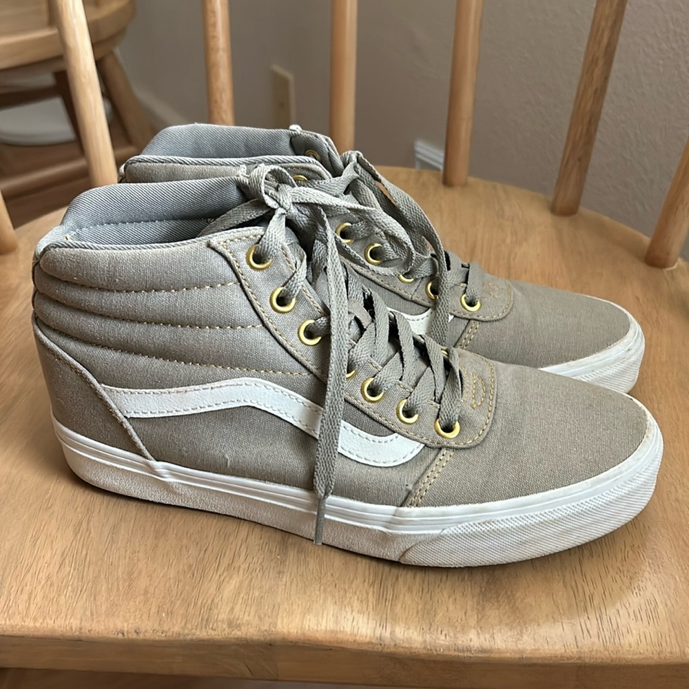 Beige High Top Vans EUC